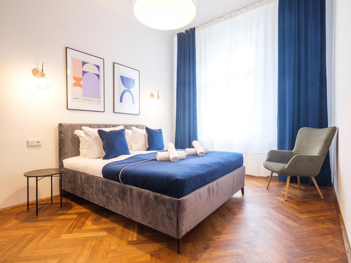 Central Apartments By Tyzenhauz Cracovia Esterno foto